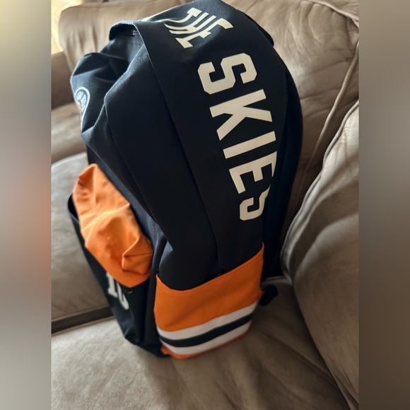 Sports/School backpack - Picture 4 of 7